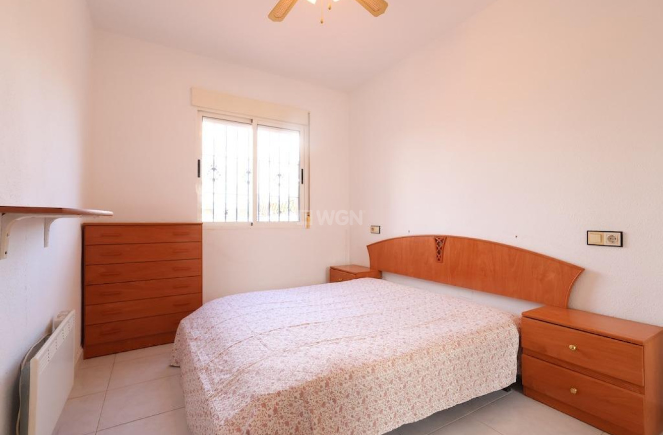 Odsprzedaż - Bungalow - Torrevieja - Costa Blanca