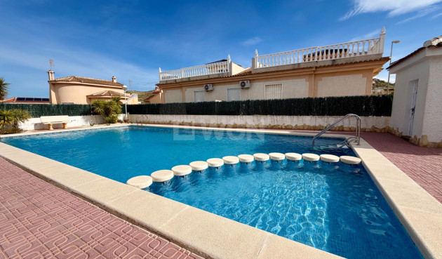 Odsprzedaż - Villa - Rojales - Pueblo