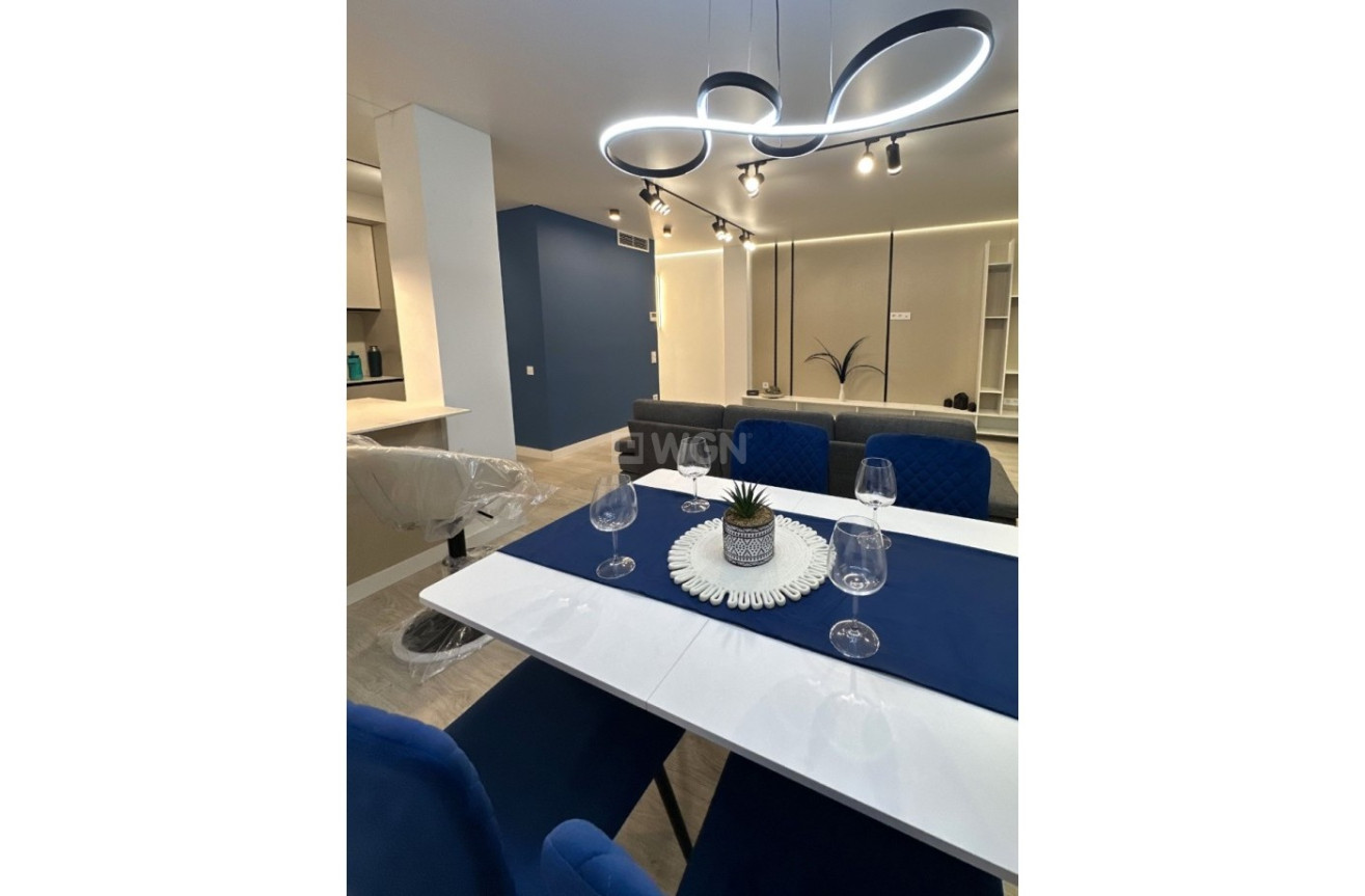 Odsprzedaż - Mieszkanie w bloku - Torrevieja - Costa Blanca