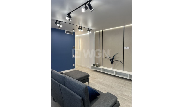 Odsprzedaż - Mieszkanie w bloku - Torrevieja - Costa Blanca