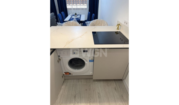 Odsprzedaż - Mieszkanie w bloku - Torrevieja - Costa Blanca