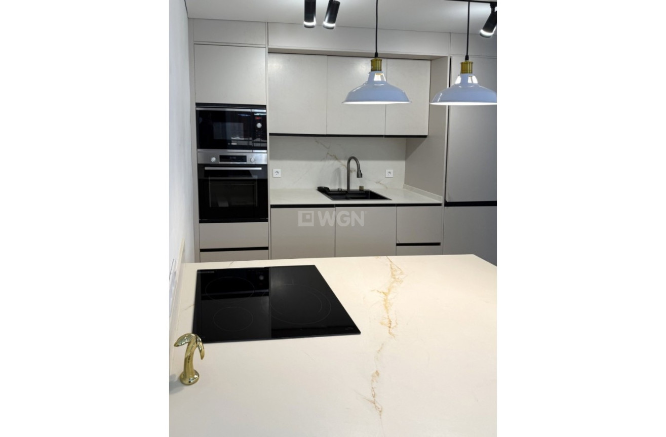 Odsprzedaż - Mieszkanie w bloku - Torrevieja - Costa Blanca