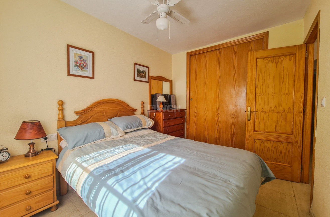 Odsprzedaż - Mieszkanie w bloku - Torrevieja - Costa Blanca