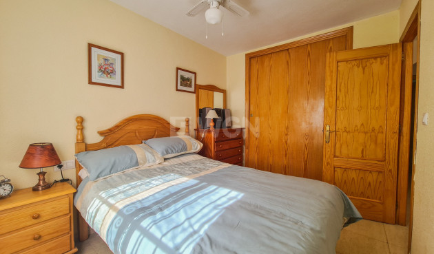 Odsprzedaż - Mieszkanie w bloku - Torrevieja - Costa Blanca