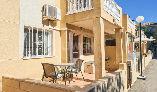 Odsprzedaż - Mieszkanie w bloku - Torrevieja - Costa Blanca