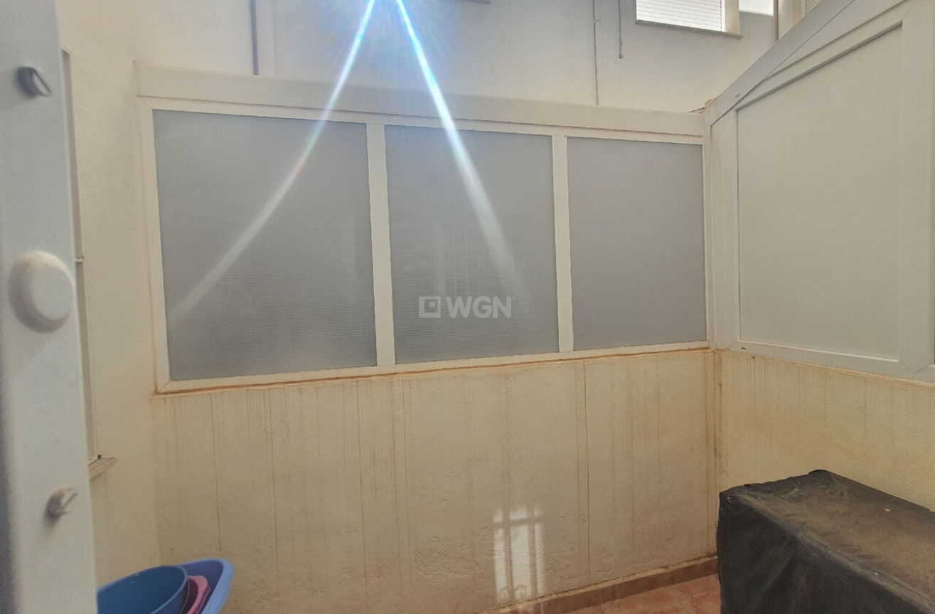 Odsprzedaż - Mieszkanie w bloku - Torrevieja - Costa Blanca