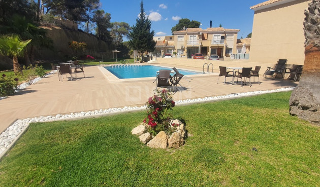 Odsprzedaż - Mieszkanie w bloku - Torrevieja - Costa Blanca