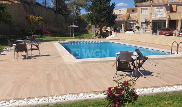 Odsprzedaż - Mieszkanie w bloku - Torrevieja - Costa Blanca