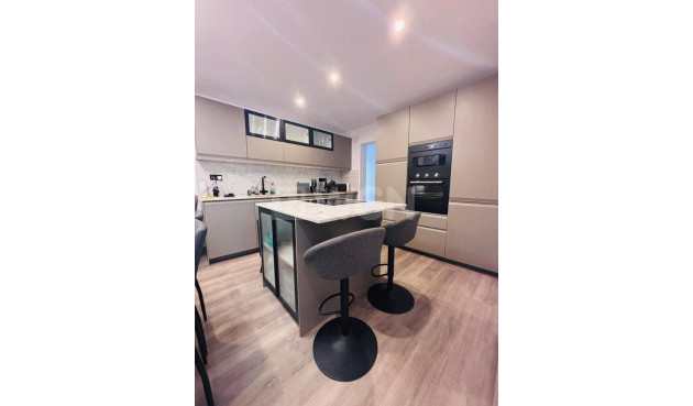 Odsprzedaż - Kamienica - San Miguel de Salinas - Inland