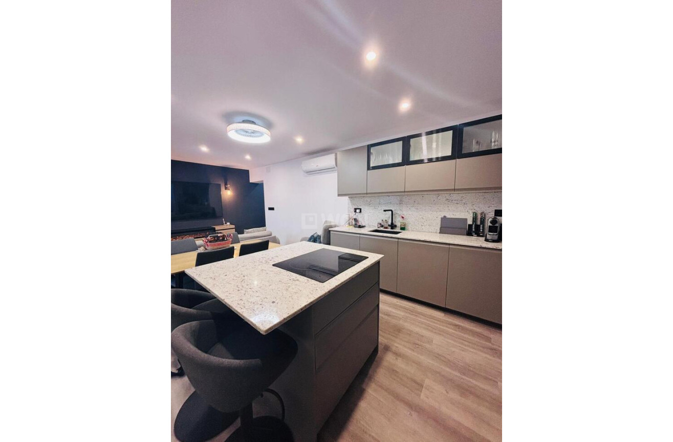 Odsprzedaż - Kamienica - San Miguel de Salinas - Inland