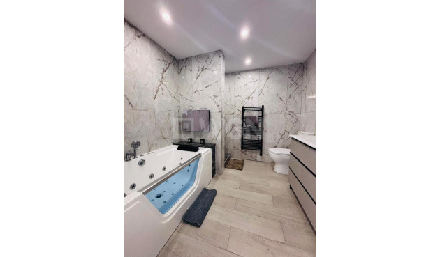 Odsprzedaż - Kamienica - San Miguel de Salinas - Inland