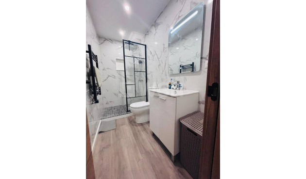 Odsprzedaż - Kamienica - San Miguel de Salinas - Inland