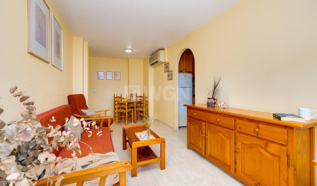 Odsprzedaż - Mieszkanie w bloku - Torrevieja - Playa del Cura