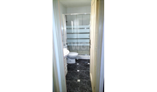 Odsprzedaż - Mieszkanie w bloku - Torrevieja - Gaspar Perrelló