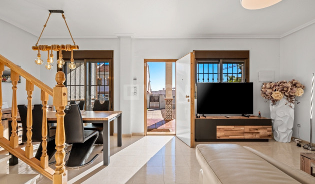 Odsprzedaż - Kamienica - San Miguel de Salinas - Inland