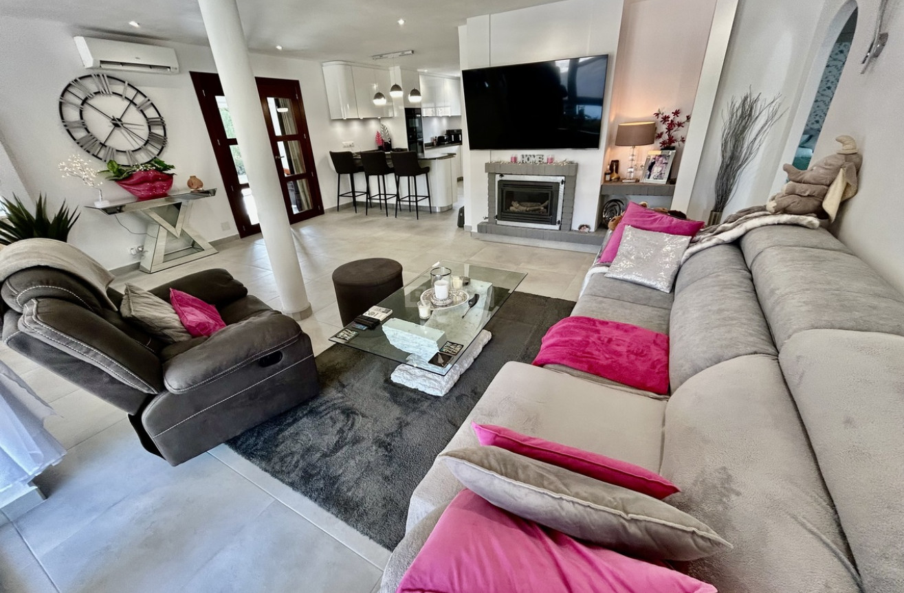 Odsprzedaż - Villa - Cabo Roig - Costa Blanca