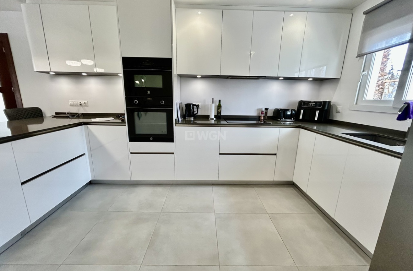 Odsprzedaż - Villa - Cabo Roig - Costa Blanca