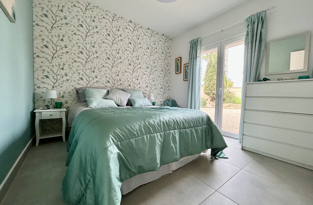 Odsprzedaż - Villa - Cabo Roig - Costa Blanca