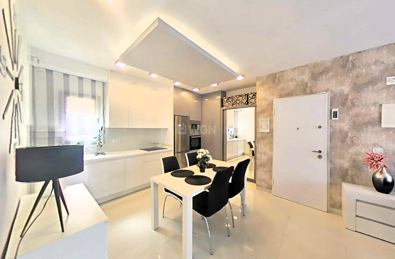 Odsprzedaż - Mieszkanie w bloku - Pilar de la Horadada - La Torre de la Horadada