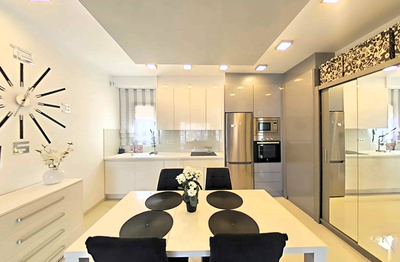 Odsprzedaż - Mieszkanie w bloku - Pilar de la Horadada - La Torre de la Horadada