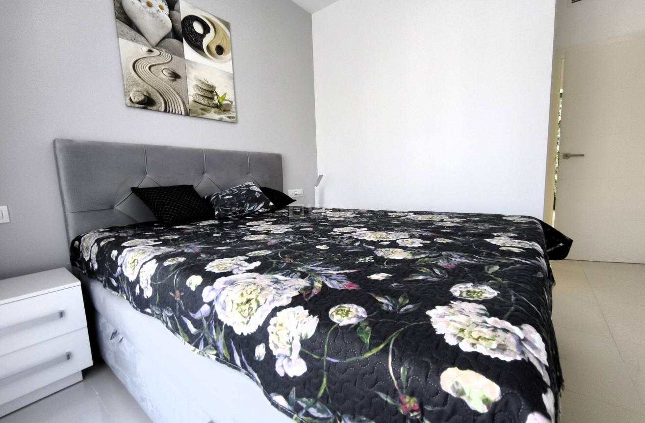 Odsprzedaż - Mieszkanie w bloku - Pilar de la Horadada - La Torre de la Horadada