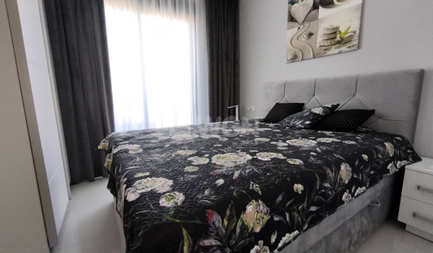 Odsprzedaż - Mieszkanie w bloku - Pilar de la Horadada - La Torre de la Horadada