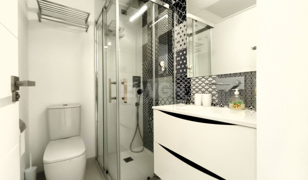 Odsprzedaż - Mieszkanie w bloku - Pilar de la Horadada - La Torre de la Horadada