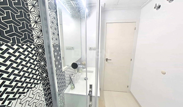 Odsprzedaż - Mieszkanie w bloku - Pilar de la Horadada - La Torre de la Horadada