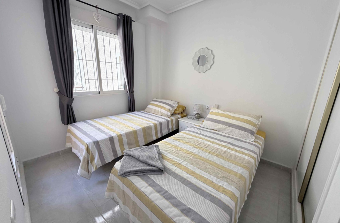 Odsprzedaż - Kamienica - Orihuela Costa - Costa Blanca