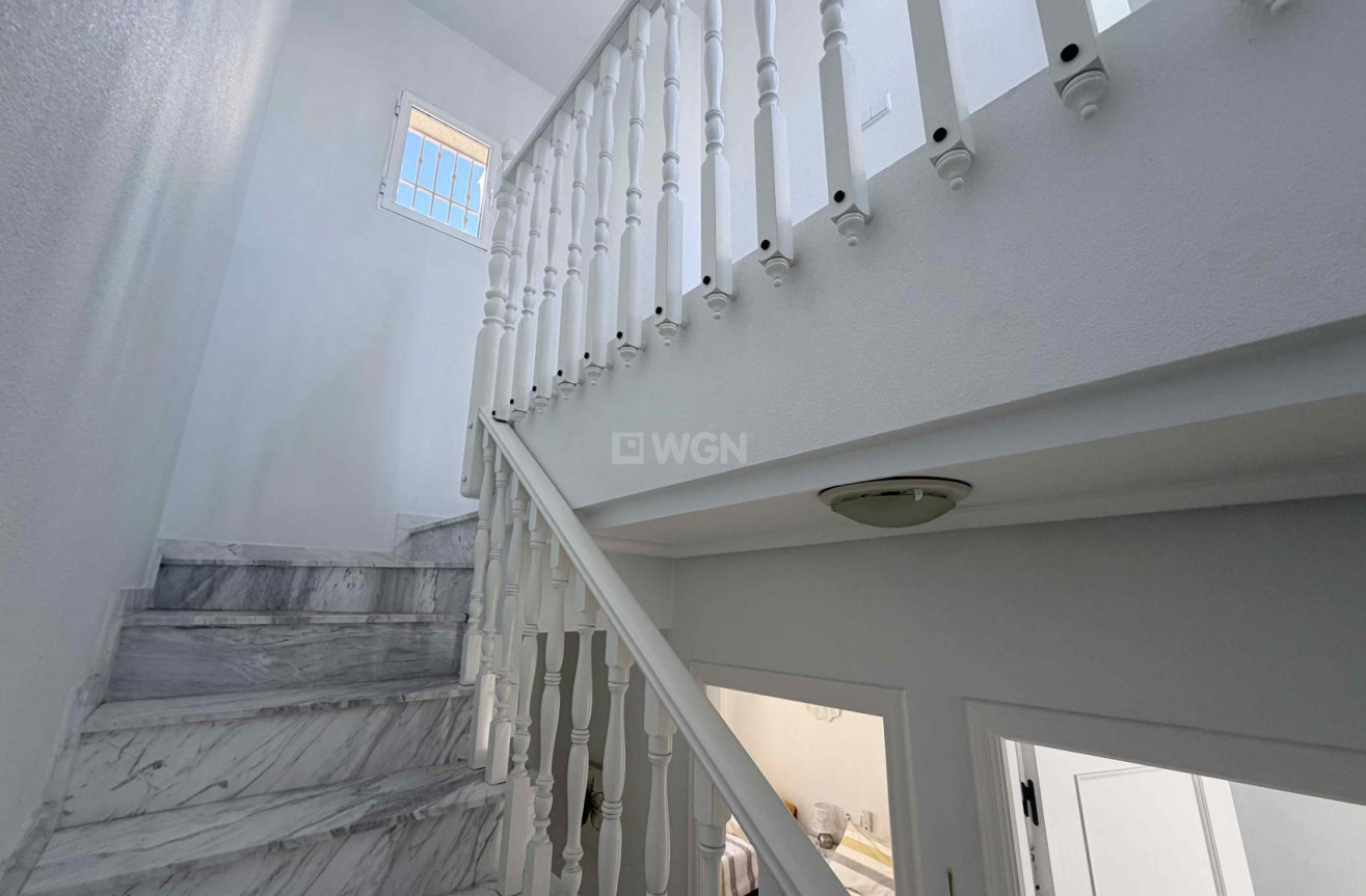 Odsprzedaż - Kamienica - Orihuela Costa - Costa Blanca