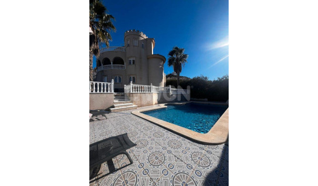 Odsprzedaż - Villa - Rojales - La Marquesa