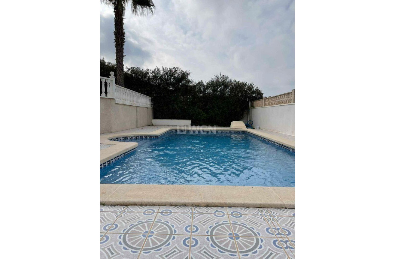 Odsprzedaż - Villa - Rojales - La Marquesa