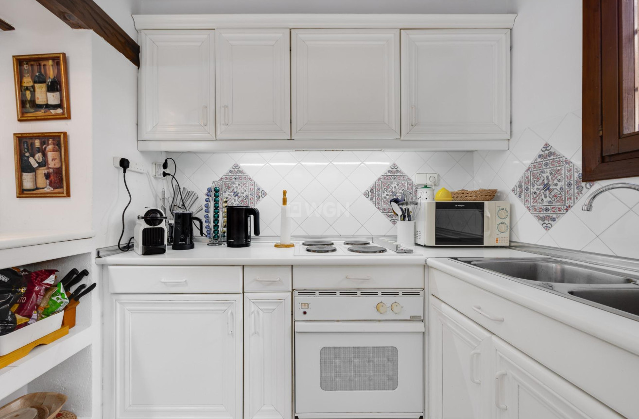 Resale - Apartment / flat - Torrevieja - Playa de los Locos