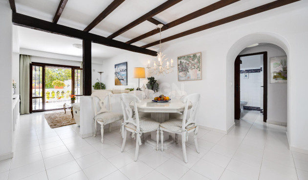 Resale - Apartment / flat - Torrevieja - Playa de los Locos