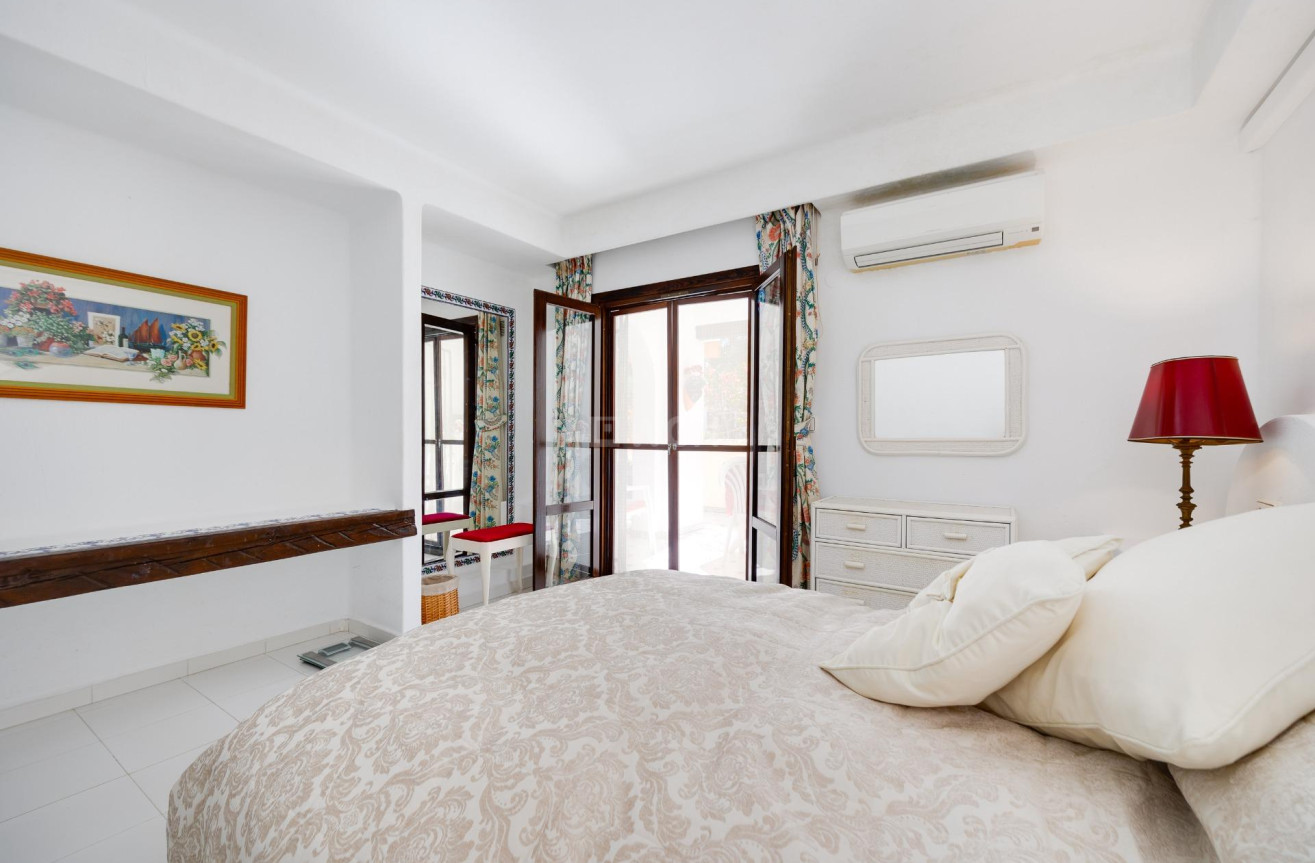 Resale - Apartment / flat - Torrevieja - Playa de los Locos