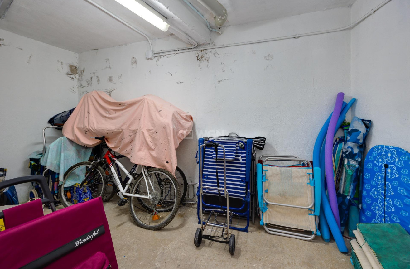 Resale - Apartment / flat - Torrevieja - Playa de los Locos