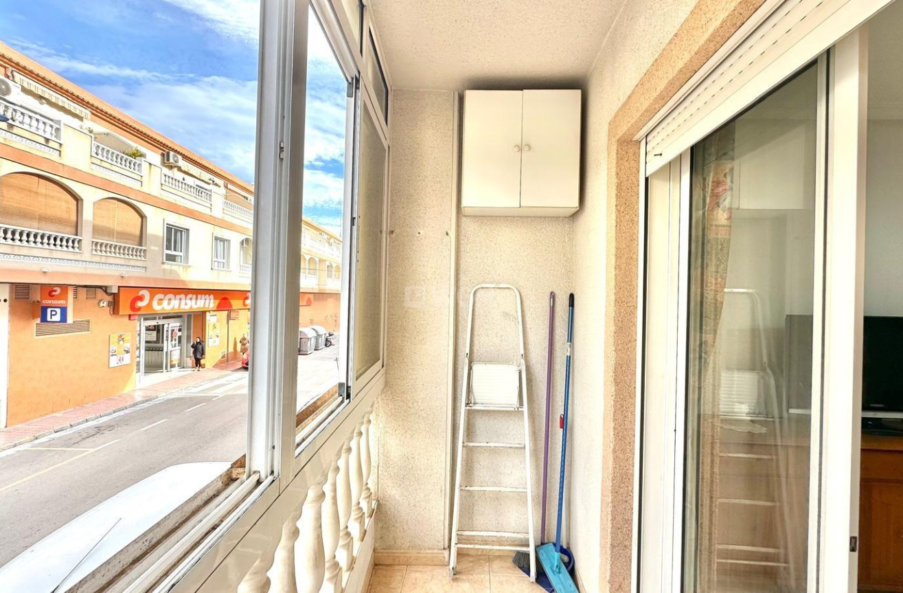 Resale - Apartment / flat - Torrevieja - Centro