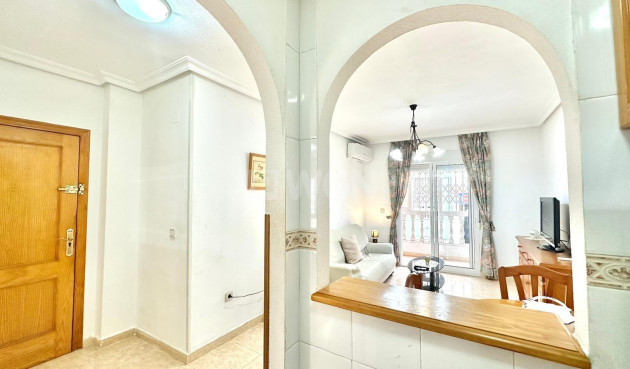 Resale - Apartment / flat - Torrevieja - Centro