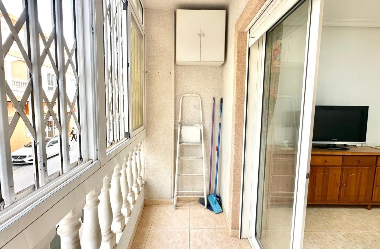 Resale - Apartment / flat - Torrevieja - Centro