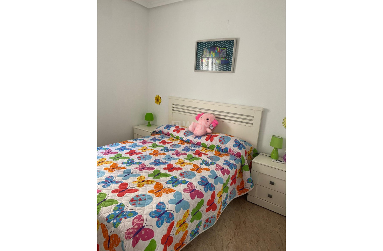 Odsprzedaż - Daszek - Torrevieja - Estacion De Autobuses