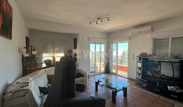 Odsprzedaż - Mieszkanie w bloku - Torrevieja - Estacion De Autobuses