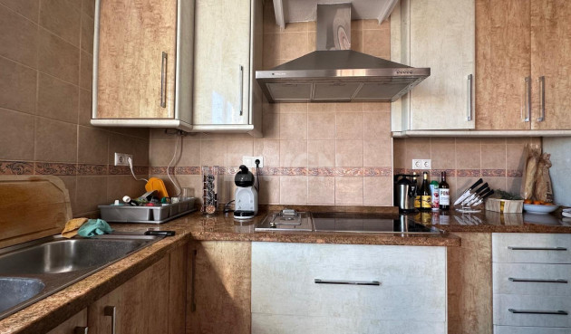 Odsprzedaż - Mieszkanie w bloku - Torrevieja - Estacion De Autobuses