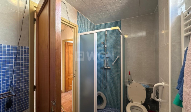 Odsprzedaż - Mieszkanie w bloku - Torrevieja - Estacion De Autobuses