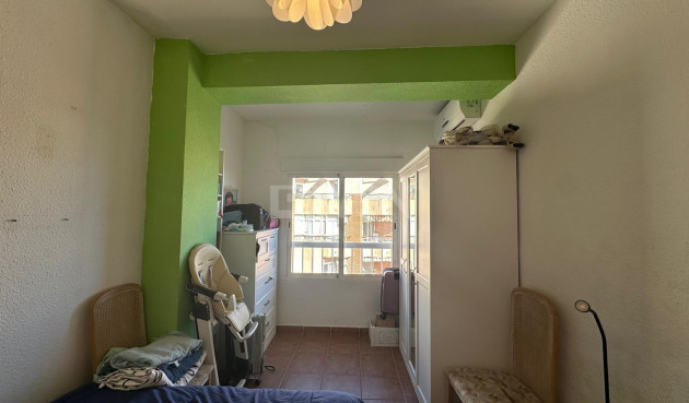 Odsprzedaż - Mieszkanie w bloku - Torrevieja - Estacion De Autobuses