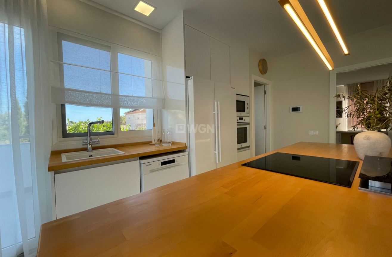 Odsprzedaż - Villa - Orihuela - Inland