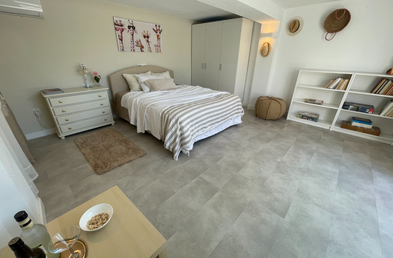 Odsprzedaż - Villa - Orihuela - Inland