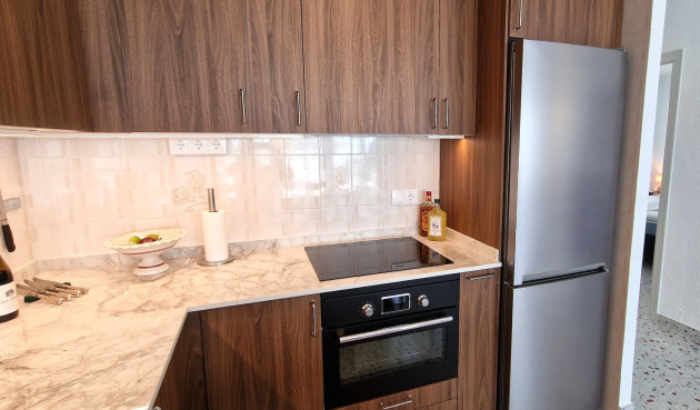 Odsprzedaż - Mieszkanie w bloku - Torrevieja - Costa Blanca