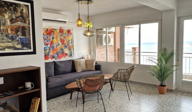 Odsprzedaż - Mieszkanie w bloku - Torrevieja - Costa Blanca