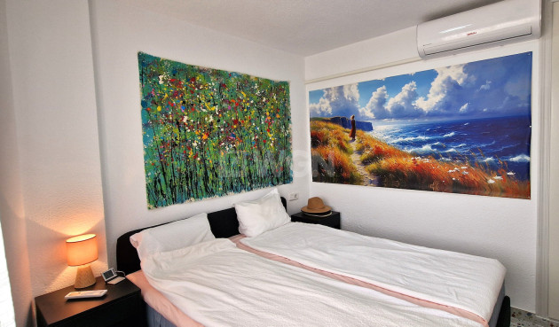 Odsprzedaż - Mieszkanie w bloku - Torrevieja - Costa Blanca