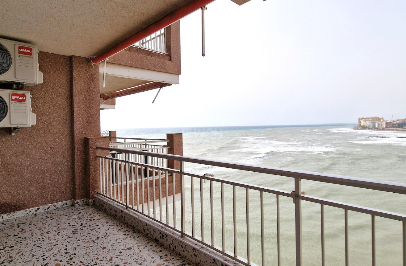 Odsprzedaż - Mieszkanie w bloku - Torrevieja - Costa Blanca
